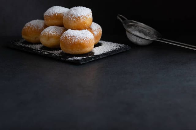 Zeppoli.